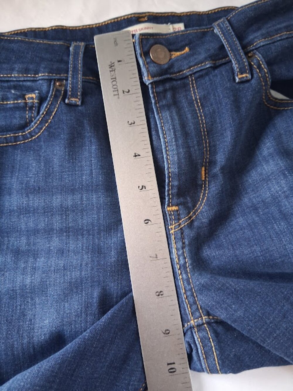 Levi's 711 women's size 28 Skinny dark wash jeans - Picture 8 of 16